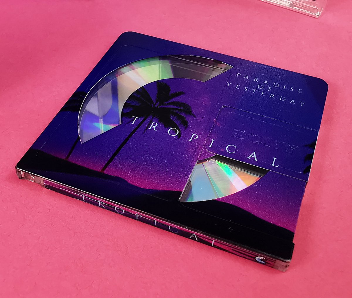 BandCDs's tweet photo. An example of how our tape and MiniDisc printing can create some unique effects, this release for the 'Tropical' album by Paradise Of Yesterday on Underwater Computing produces something that really stands out with partial reveals of the tapes & MiniDisc. https://t.co/2D8ptrsCQ4 https://t.co/SmB4Q7CYGe