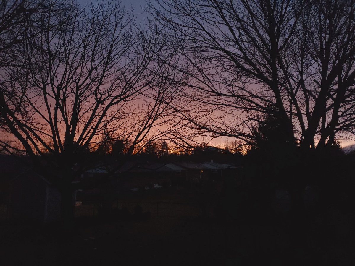 themidge00's tweet image. That westside sunset
#cincywx #local12 #cincyproblems