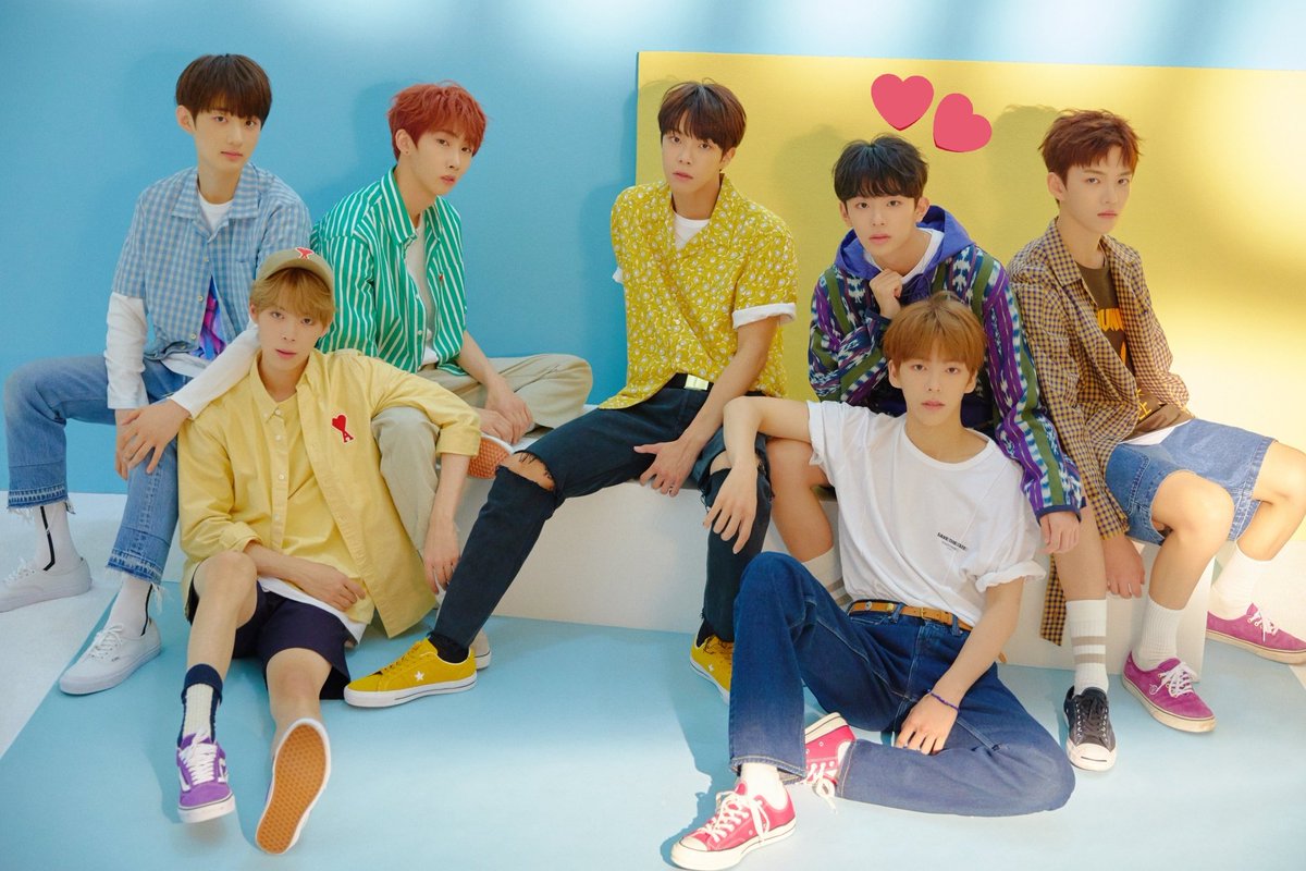 Very very lay back. Verivery band. Very very lay back. Laid back - good vibes - the very best of. Very very корейская группа.