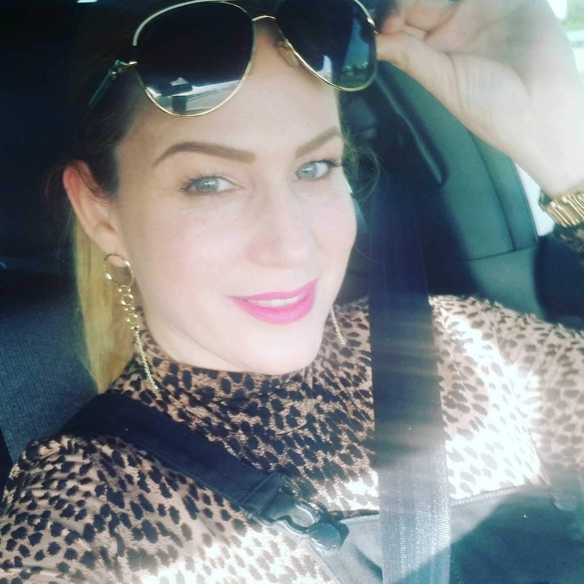 Alejand20166445's tweet photo. Feliz fin de semana..!! Dios nos dará la victoria.! https://t.co/MbqkA95r5H