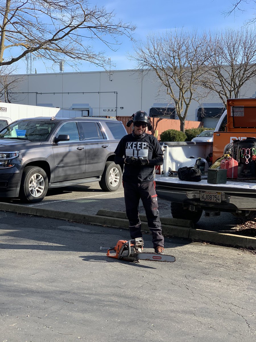 baileysonline's tweet photo. Thank you @proaction_tree_  for instructing our chain saw class yesterday. You're never to old or importance of chainsaw safety class yesterday. It's invaluable to educate the importance of chain saw safety.
#safetyfirst #safety #chainsaw #chainsawman #fallers #felling #arborist https://t.co/xBwbarfuTQ
