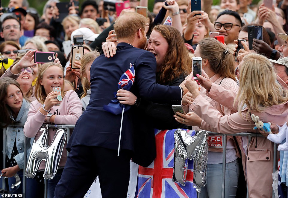 They tour is fantastic and reporters talked about the Sussex popularity and how they were able to connect with people that no other Royals have connected with before. Great the pictures coming out of the tour were beautiful
