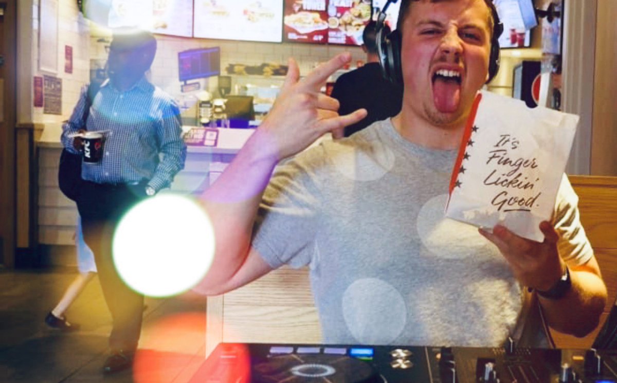 changingfacesrs's tweet photo. Our guest mixer is @SUATISM (said Swat) bringing us a mix thatโs actually NOT live from KFC or Parliament Sq. today ๐ but exclusive for #ChangingFacesRS Listen live now on @artefaktorradio https://t.co/xLK20ww49h
