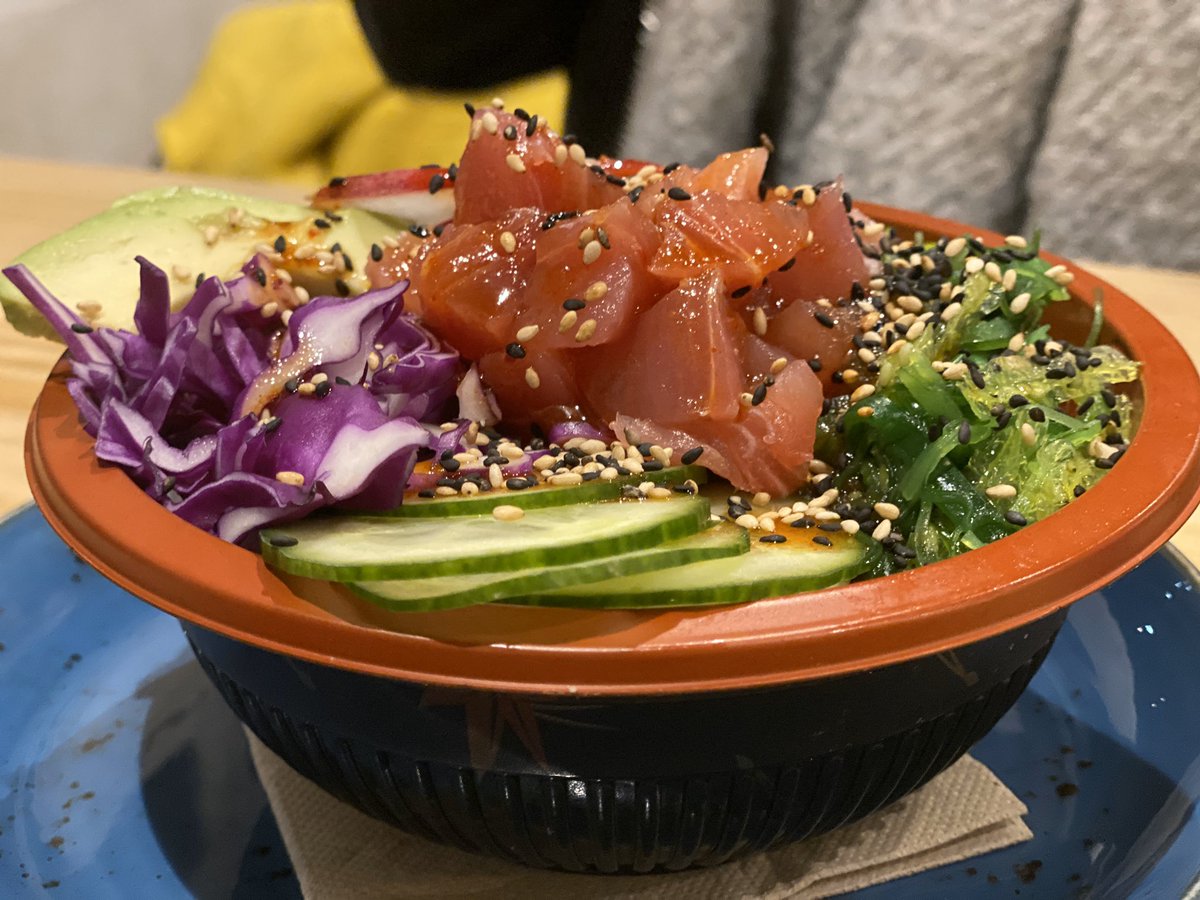 MarioJohnson_'s tweet photo. 😋 En Jaén nos merecíamos un restaurante como @Makitakesushi #MakitakeTime https://t.co/tJAtEKT7TE