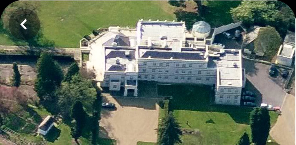 while this is where other royals live…Prince Andrews home where Sarah still lives... this home is 50 bedrooms