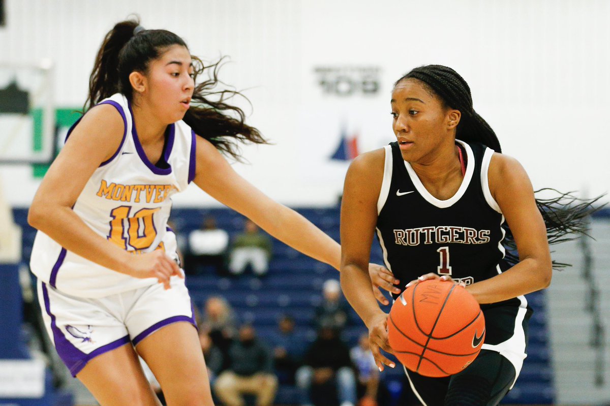 MetroClassic's tweet photo. Incredible game between @mvagbb vs. @rutgersprep with MVA winning 54 -52 #metroclassix #whosnext #nxtstars https://t.co/PUvyDoOofi