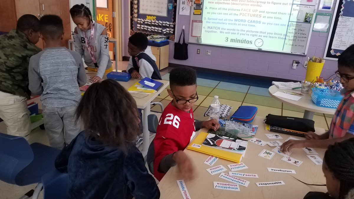 SraChupnick's tweet photo. @MrsReider_LMES's Gr4 class @LyonsMill made predictions about personality traits (internal characteristics) in Spanish by matching new vocabulary to pictures! Then they completed their posters. #LanguageIsLiteracy @OWLteamBCPS @BaltCoPS @BcpsPassport #VIVAPassport #bcpspassport https://t.co/30qClYRAtQ