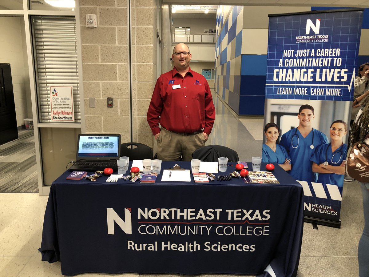 NTCCAT's tweet photo. Enjoyed another greAT @GHATSdotORG workshop at Shadow Creek High School. #GHATSWorkShop2020 https://t.co/W34u80Na49