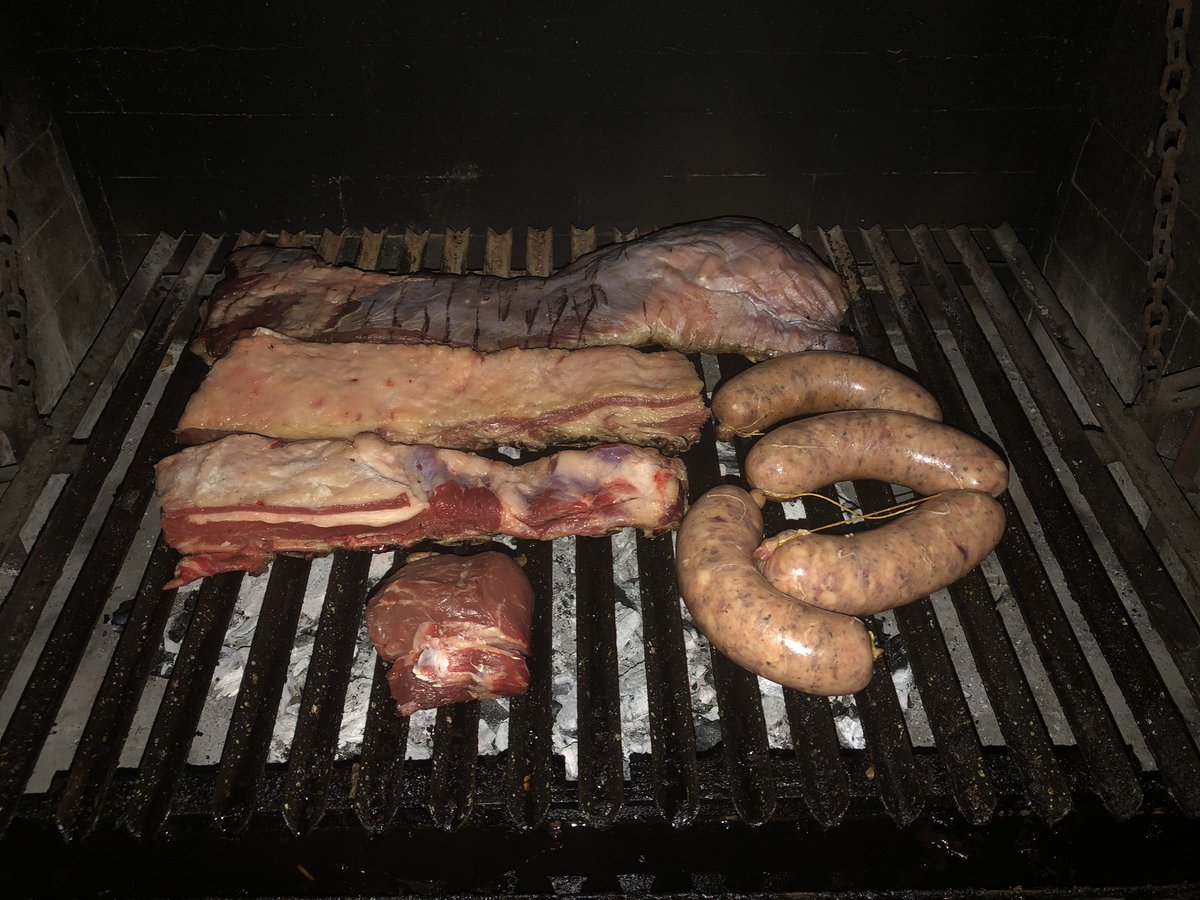 camareromartin's tweet photo. Sábado de verano. Asado con #Lospi https://t.co/KfIwJCyktv