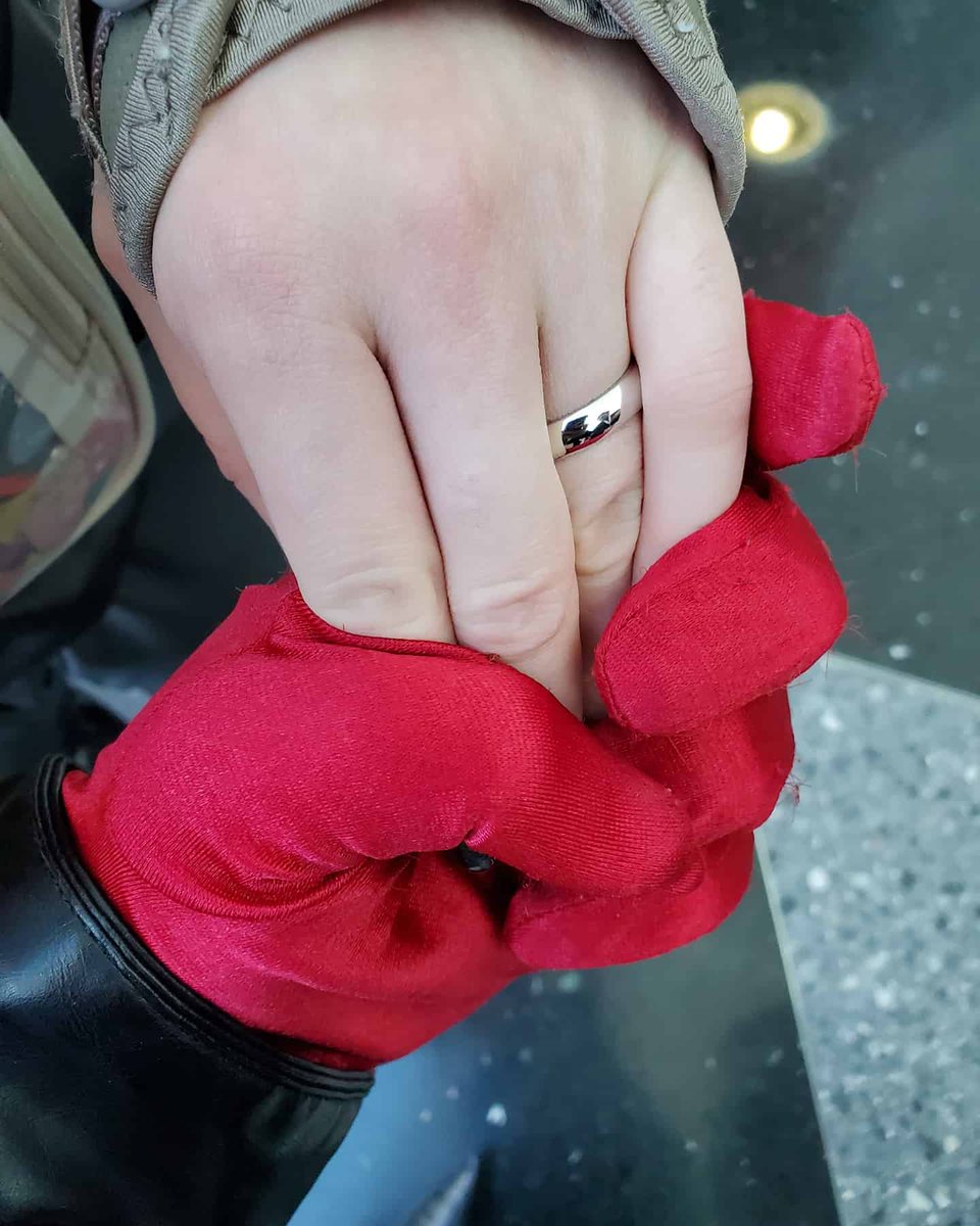 BiPolarSwampHag's tweet image. He said yes! We're engaged!

#persona5 #persona5cosplay #ryujisakamoto #renamamiya