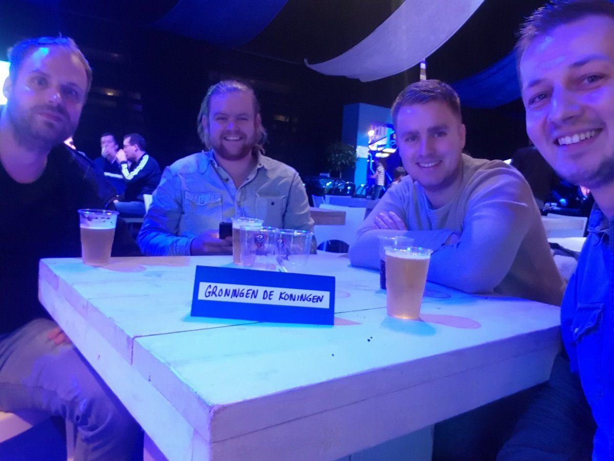 6e plaats bij de voetbalquiz van <a href="/eurocupdelfzijl/">Eurocup Delfzijl</a> . <a href="/Merijn_Slagter/">Merijn Slagter</a> Van harte met de winst!