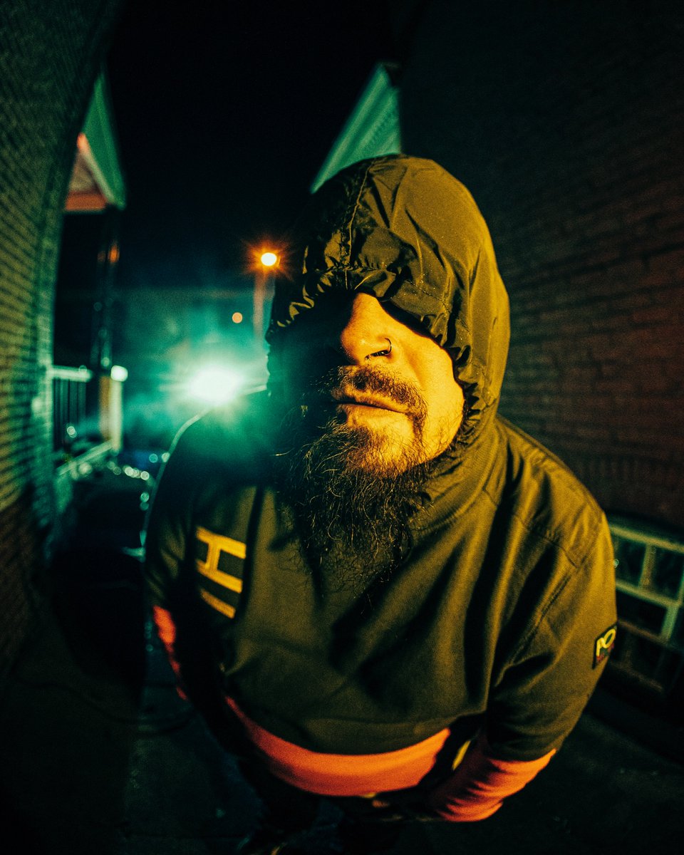 vinnie_paz's tweet photo. I Am the Chaos. soon come. 📷 by @slimbojimboyo https://t.co/MhcgPgMe3O