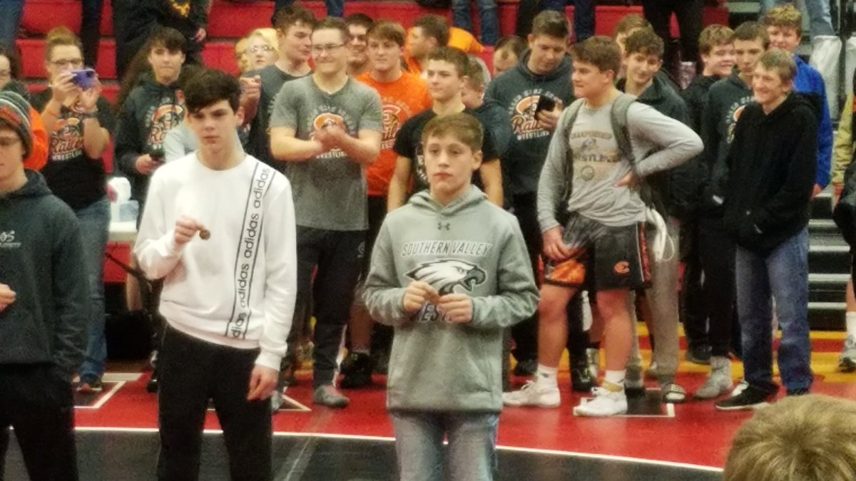 svtina96's tweet photo. @SV_Wrestle #svnation places 4 today at Franklin. 120 Chet 2nd, 126 Cole 4th, 132 T-rev 2nd, Skyler 4th. #getbettereverygame https://t.co/0tU1hxLBd2