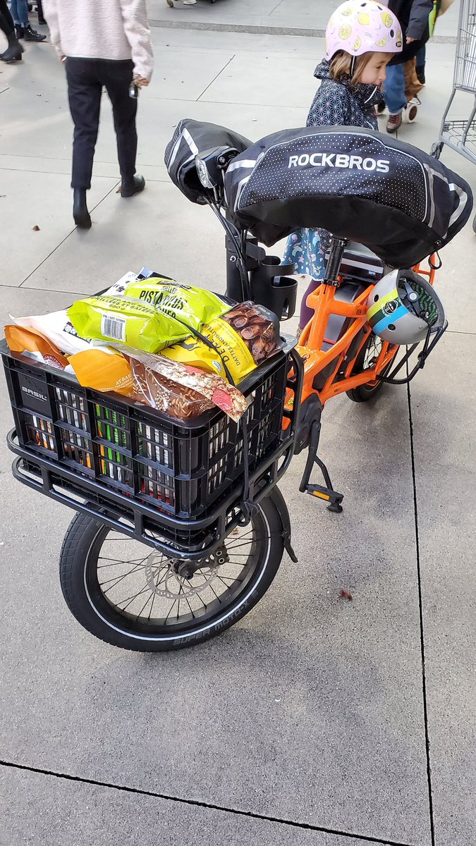  #Bike365 day 11: gorgeous day out, despite some serious crosswinds! Small Costco run on the  @ternbicycles  #GSD. Only bought about 30 lbs of groceries, but the kids were each a couple pounds of ice cream & hot dogs heavier on the way up the hill home!  8km