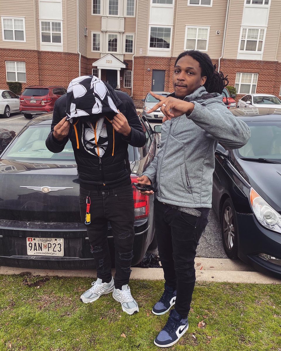 ATOJankyAhk's tweet photo. Dis Shitt Get Deep💕🎭 @1BigMoeSlimeFr #LONGLIVEDAMEN👼🏽 #FREEDAHOUNDS🐾⛹🏽♂️ https://t.co/RABRyhZOsx