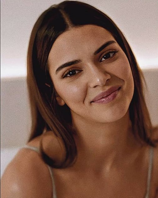 SunflowerClop's tweet image. Cαlίope Grαce Sтαrĸ.

XX.

               ✧Ɲσѕ єηcαηтαη ℓαѕ мєηтιяαѕ ѕι єѕтάη ∂ιcнαѕ ∂є νєя∂α∂✧

                   ⊰Σχ - Hυƒƒlερυƒƒ⊱

Rol adaptable.

¿Un RT?

#FreeRol