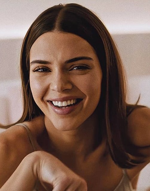 SunflowerClop's tweet image. Cαlίope Grαce Sтαrĸ.

XX.

               ✧Ɲσѕ єηcαηтαη ℓαѕ мєηтιяαѕ ѕι єѕтάη ∂ιcнαѕ ∂є νєя∂α∂✧

                   ⊰Σχ - Hυƒƒlερυƒƒ⊱

Rol adaptable.

¿Un RT?

#FreeRol