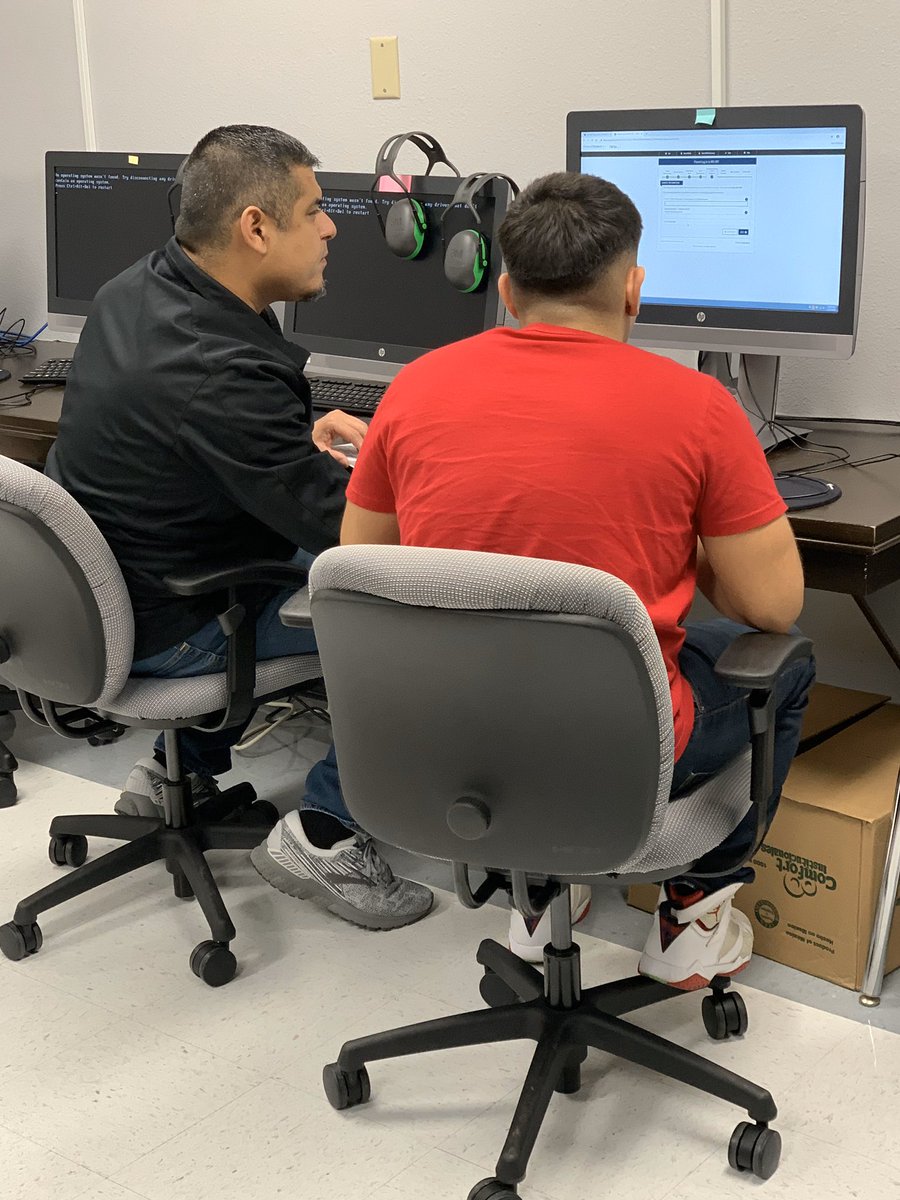 advisorcgarcia's tweet photo. Great turnout at our @PSJAISD Super FAFSA Saturday! It was great to see our PSJA ISD alumni come by to submit their #FAFSA #TASFA before the priority deadline (January 15th). #psjaproud #DoIt https://t.co/M4FnFnfm2f