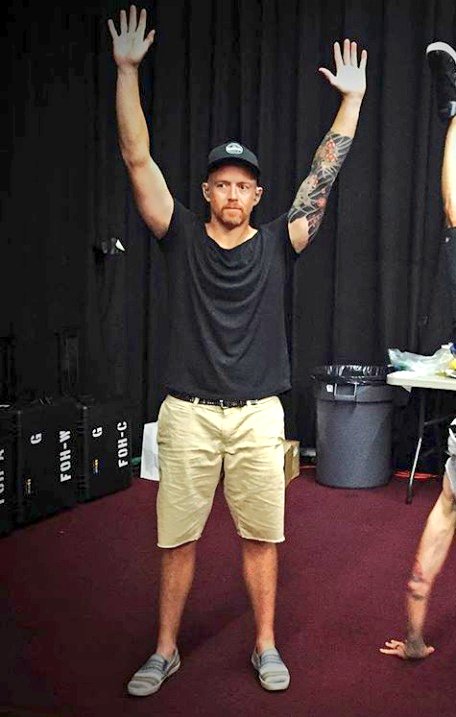 Luthien_10's tweet photo. Dave is like ↘️
😜😂
#phoenixlp #davefarrell #linkinpark #LPFamily https://t.co/d6vbLX8LJW