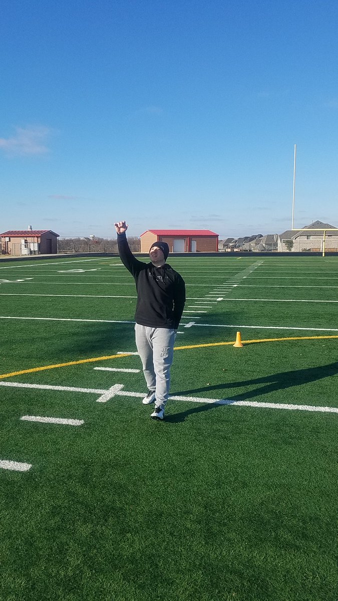 #HARDWORKEVERYDAMNDAY 
#KICKNATION
<a href="/acoash1/">Aaron coash</a> <a href="/WTAMUFootball/">Buffalo Football</a> 
we train when others won't or chose not to... #32DEGREES