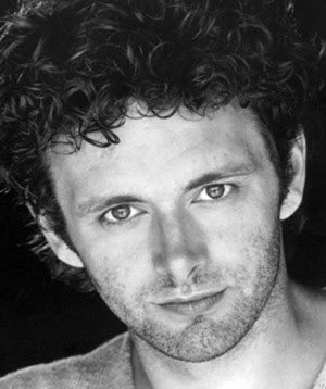 A thread of MS looking hot, for  @smolbean3000