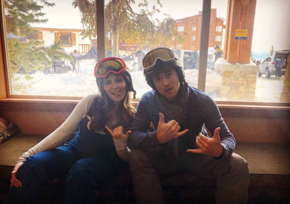 BehindHallmark's tweet image. Tonight on @hallmarkchannel #LoveInWinterland 
@ChadMMurray @italiaricci #BehindTheHallmark