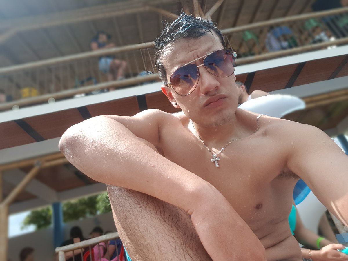 alonfive's tweet image. Wicked