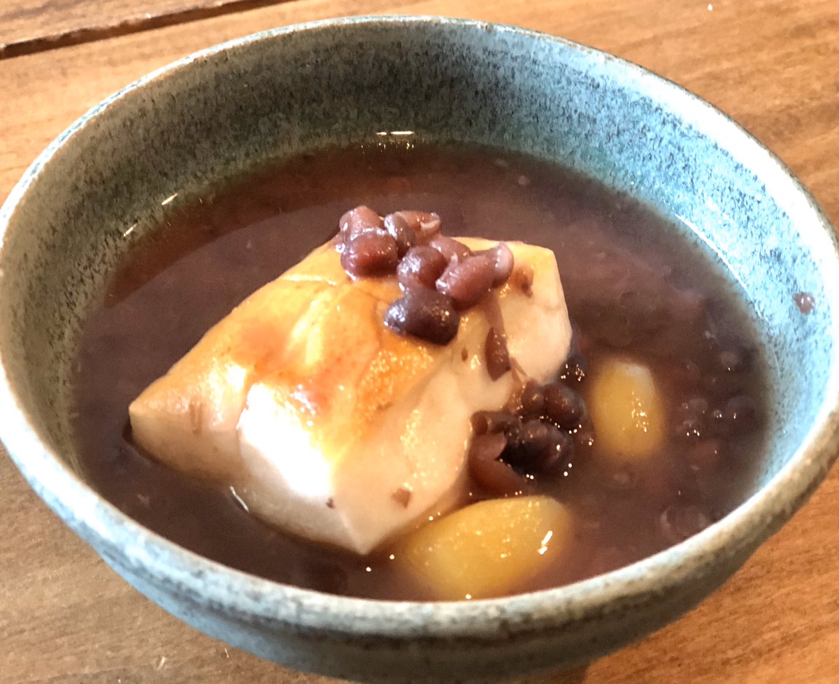 KitchenMika's tweet photo. January 11th is “Kagamibiraki day”. This is traditional event in Japan. We eat Kagami Mochi to wishing a good health year. I made Zenzai which is sweet red beans soup with toasted mochi this afternoon.#kagamibiraki #mochi #zenzai #azuki #sweets #japanesefoods #JapaneseCulture https://t.co/Dhptlt3hHF