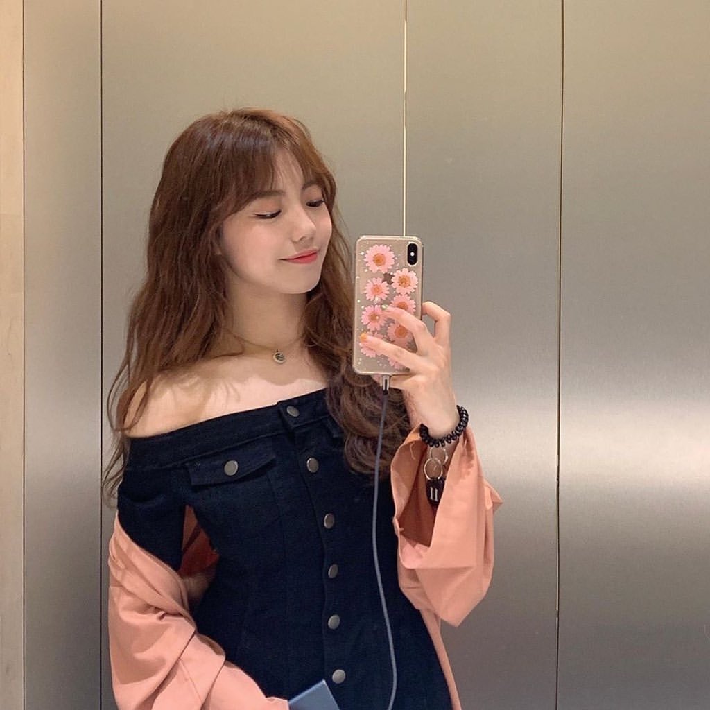 babymonster_py's tweet photo. 📸| 11/1/20 

📌[YG TRAINEE] #CHINA
ㅤㅤㅤ
➡️Name: Wei Chen/Vicky
ㅤㅤㅤ
➡️Line: 2000
ㅤㅤㅤ
➡️Vocaliasta y Rapera

#QCYN2 #YG 
 #ygnewgirlgroup #ygngg #RubyGirlZ #IdolProducer3 #YouthWithYou2020 #WeiChen #vicky #YGTRAINEE #YGBABY #YGGIRLS #YG_TREASURE_BOX  #YG https://t.co/y6UU16MCLL