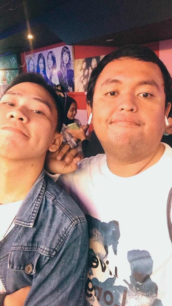 HidayatHHP's tweet image. Zona korea mangga dua square mantaab 👍🏻👍🏻👍🏻👍🏻 kolaborasi antara @mangga2square and @indoblognet . Thx for having us @andrevolusi #bloggerday #zonakorea #zonacreativekorea #zonakoreamangga2square #tempatnongkrongkpop