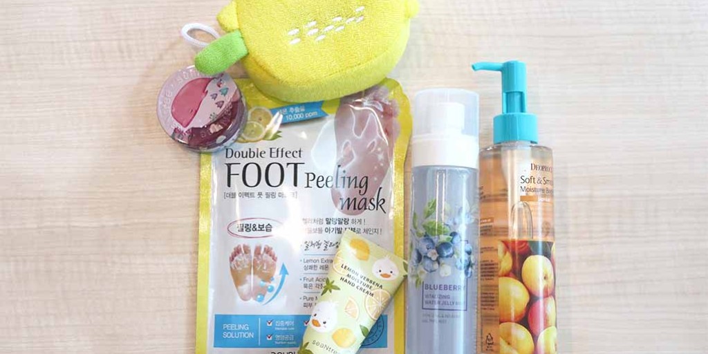 ExpatBoxLife's tweet photo. Our #review and #unboxing of the Dec 19 @Beauteque Monthly Beauty Box is in: https://t.co/vzqkaweqEa

#kbeauty goodies from Deoproce, seaNtree, Double&amp;Zero &amp; +++!

#subscriptionbox #expatboxlife #expatlife #beautybox #teabb #beautequemonthly #koreanbeauty https://t.co/0iEHAsqlZo
