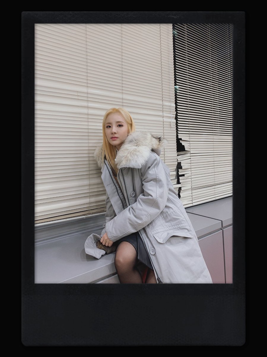 krungy21's tweet photo. 차가운 겨울여자st ❄️☃️🌬 https://t.co/bRB31zWfaX