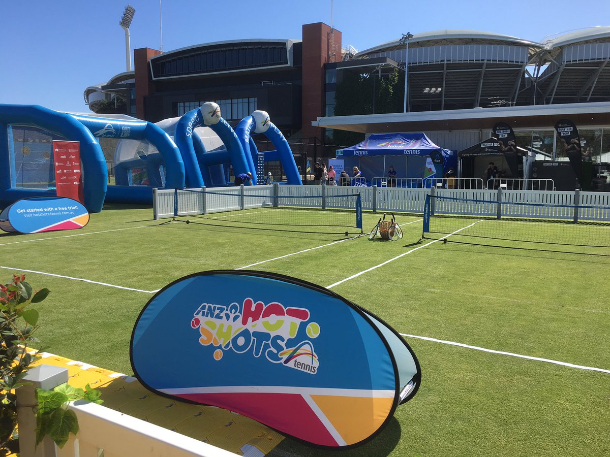 Great day at the #AdelaideInternational kids day followed by the first matches <a href="/ChrisImeson/">Chris Imeson</a> <a href="/damienprettejo1/">Damien Prettejohn</a> <a href="/AndrewFerrier9/">Andrew Ferrier</a> <a href="/Howe2Frank/">Frank</a> <a href="/ANZ_AU/">ANZ Australia</a> #anzhotshots