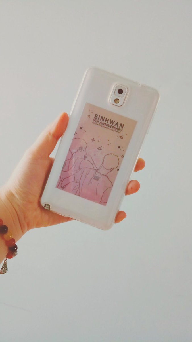 simplymakegoods's tweet photo. Tụi mình đã gửi hết các order Binhwan rồi. Hi vọng BH sẽ sớm đến tay các bạn. Tụi mình có chỉnh một xíu trên card, dành riêng cho BHs VN. Ngoài ra mỗi order tụi mình cũng gửi tặng một chiếc card, để cảm ơn các bạn đã tham gia group order đầu tiên của SMG🙆 https://t.co/oJnGqktMbW