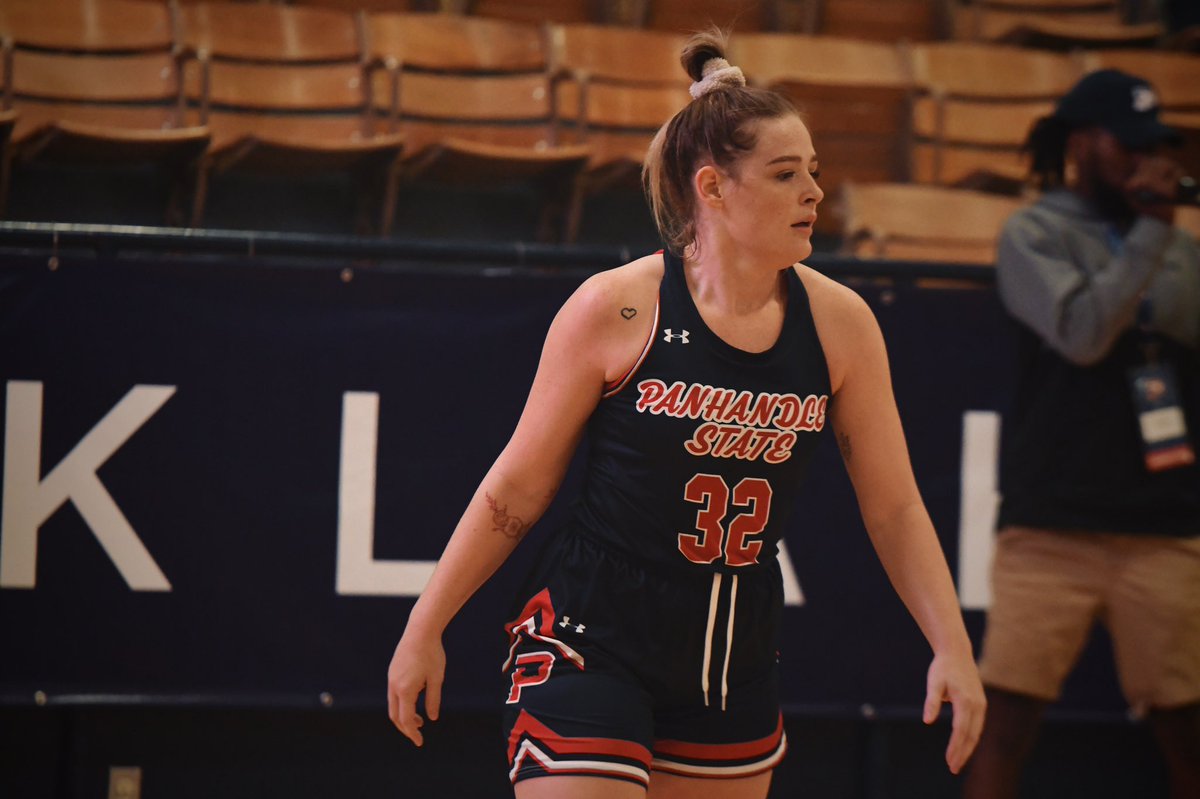 Mbennett6's tweet photo. Super proud of Hannah leads OPSU Women’s Baskeball with 62 rebounds to date and is tied for 18th in SAC Conference for offensive rebounds per game. 5 8 and getting it done. Go 32 and go Lady Aggies! https://t.co/80yAXm05QF