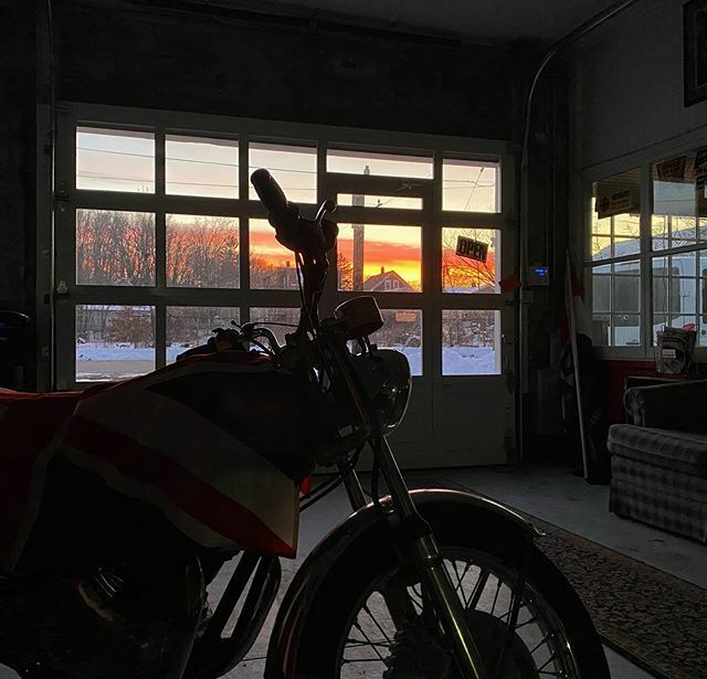 Beautiful day today. Who got out and rode their bikes? #heatwave #sunset #413igers #norton #britishmotorcycle #tfma