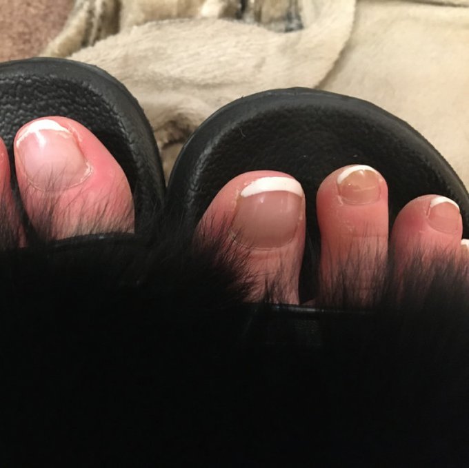 Pretty Pedicure Spoiling by @Lovesickxxx3 https://t.co/vnOa5evXtY Find it on #ManyVids! https://t.co<a class="tags" href="/tag/lovesickxxx3">@lovesickxxx3</a><a href="/tag/manyvids"class="tags"><span>#manyvids</span></a>