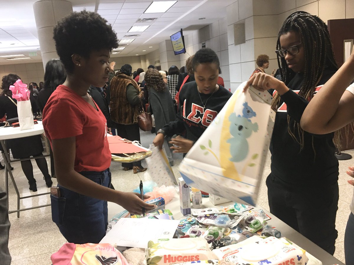 epcpdst's tweet photo. SATURDAY SPOTLIGHT:
Physical and Mental Health Committee
Reflecting on our collaboration with @XiAlphaDST from Georgia Tech! Sorors collected baby items as an initiative for @MarchofDimes The items were donated to the NICU at Emory Hospital. #EPCPDST #DSTinc1913 #XiAlpha #NICU https://t.co/rbbWKUInhQ