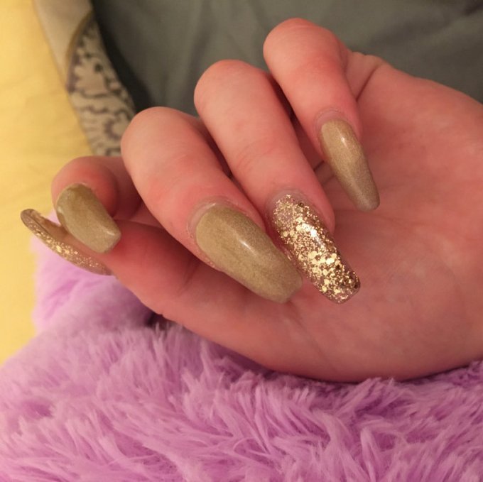 Marvelous Manicure Spoiling! by @Lovesickxxx3 https://t.co/0bKGq97Ims Find it on #ManyVids! https://t<a class="tags" href="/tag/lovesickxxx3">@lovesickxxx3</a><a href="/tag/manyvids"class="tags"><span>#manyvids</span></a>
