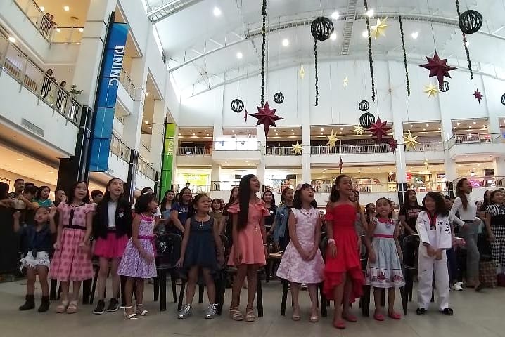 itsShowtimeNa's tweet image. ⭐ Cuteness overload ngayong Sunday! Mag-audition na for Mini Ms. U! #MiniMsU