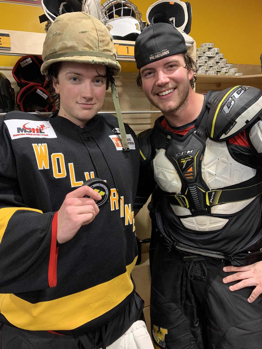 mjhlWolverines's tweet photo. MILESTONE | In his first #MJHL start, Colin Ahern picks up a shutout to help lead the Wolverines to a 5-0 win!

Enjoy the moment @ColinAhern35 ! https://t.co/9j0aWIy1mW