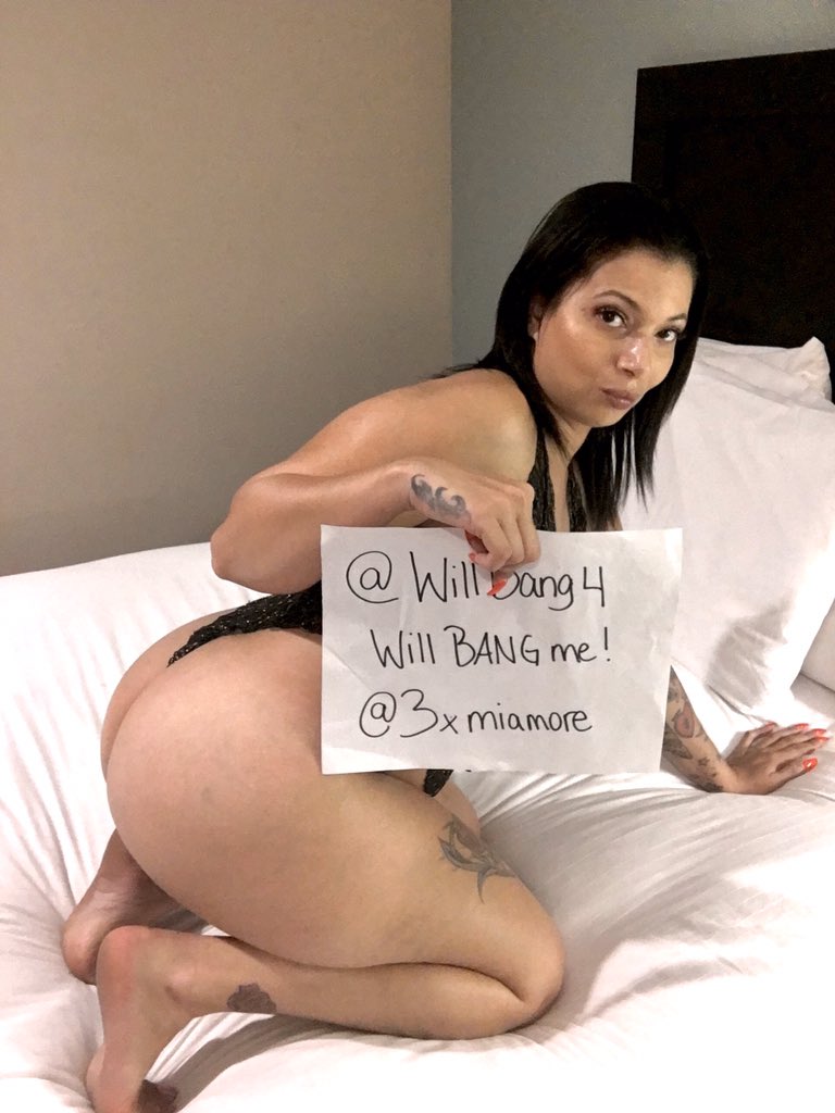 WillBANG8's tweet photo. Want to shoot?!!! Give us a sign. Send in your "Will BANG me!" #FANSIGNS like @KaliRyderXXX, @Hottalyse, @CyndiCynful, @Gypsygoddess666, @SYanna1994 and @3xmiamore so we know who to book for 2020. LET'S MAKE SOME PORN. #contenttrade #Booking #BookingNow @self_booktalent https://t.co/J17fBNV4Zl