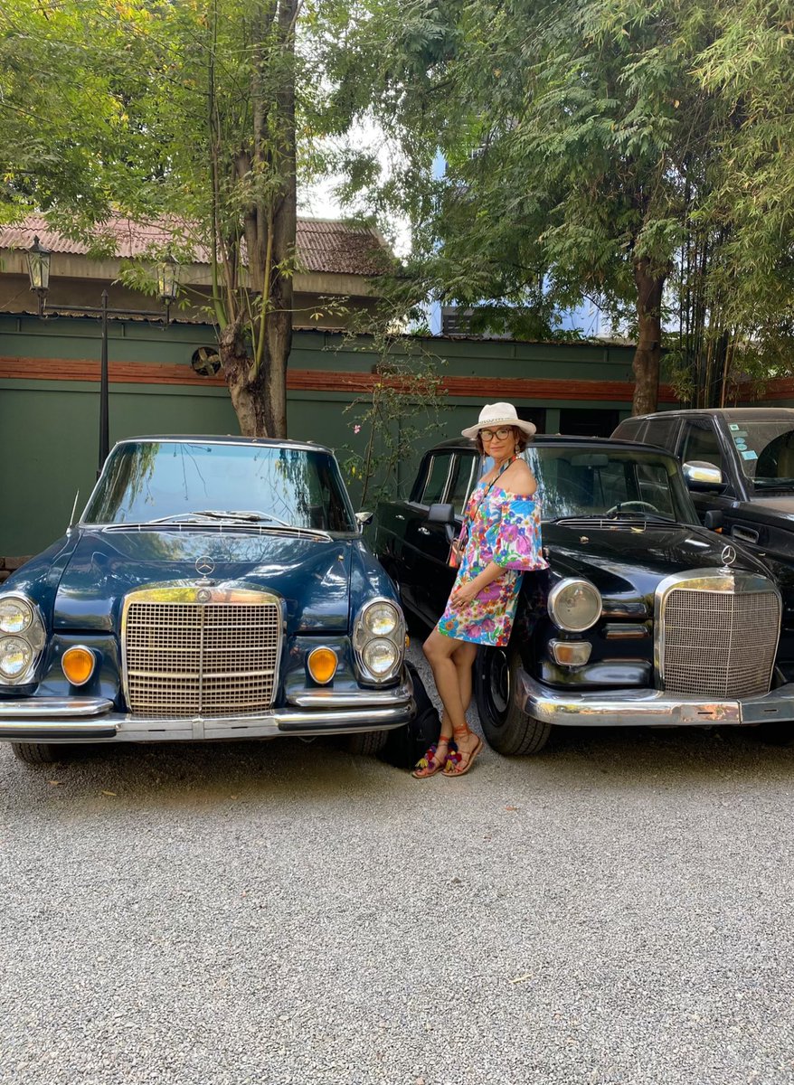 ces.style tweet media