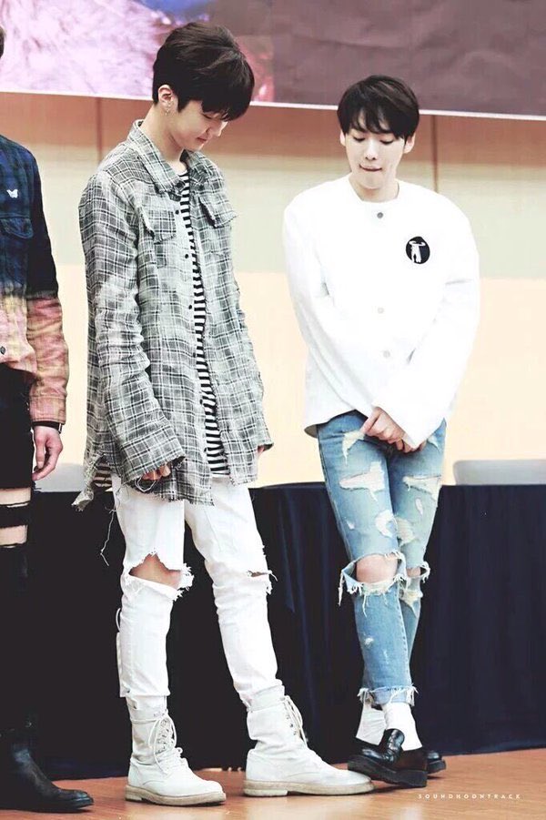 28. His support for Jinwoo ever since trainee days; how he’s willing to help Jinwoo practice all night (ok I’m emo) and eventually Jinwoo found the joy in dancing. Thank you  #HappySeunghoonDay  #SayMyNameSeunghoon