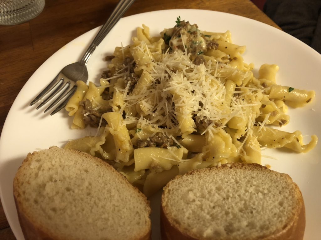 Got <a href="/antoni/">Antoni Porowski</a> cookbook for Christmas and my daughter picked out the Pasta with Sausage, Lemon &amp; Parsley for me to make tonight. It *kinda* looks like the picture and it tasted great. Not bad for the first recipe. 🤔☺️🍽❤️<a href="/QueerEye/">Queer Eye</a>