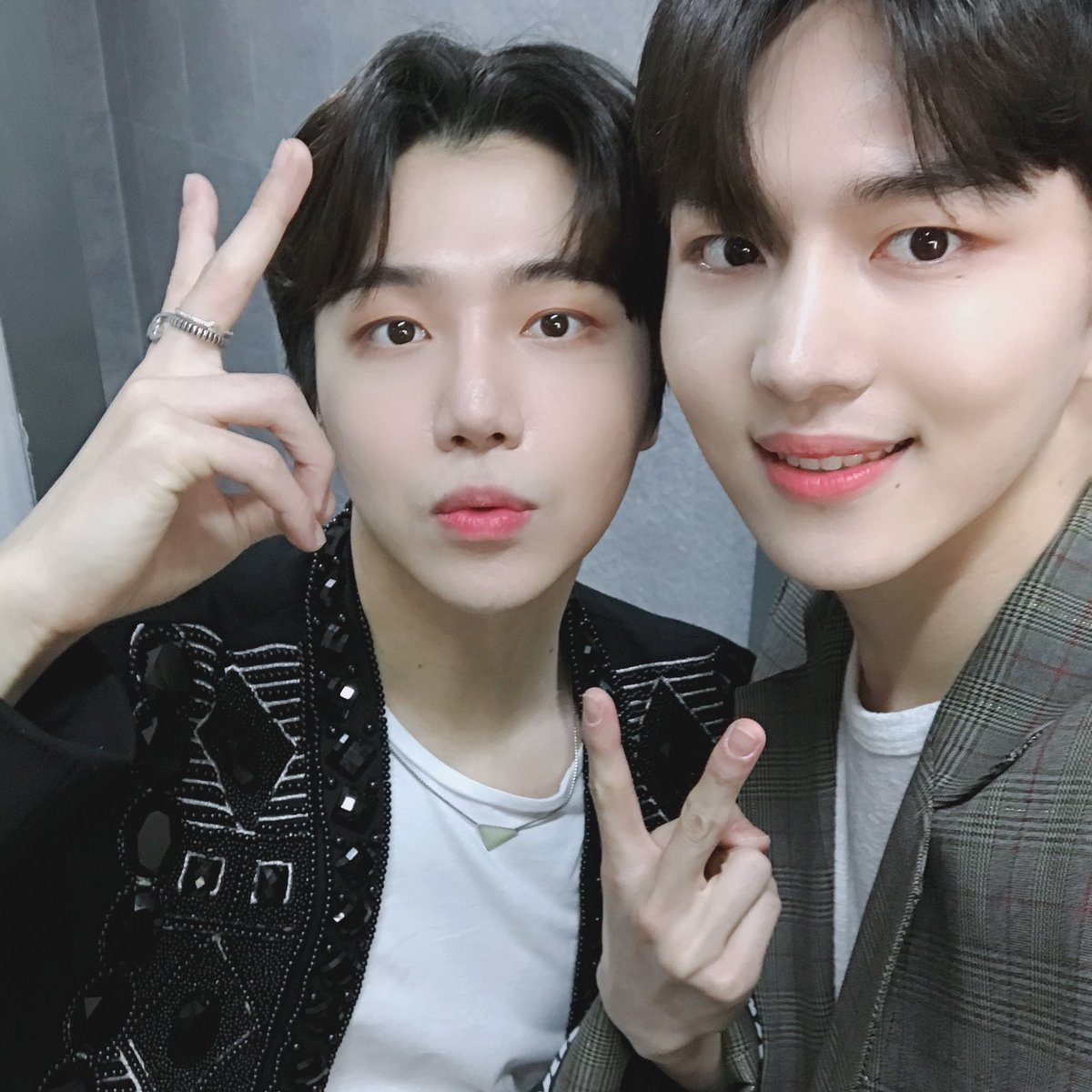 CUBE_PTG's tweet photo. [#키노] 매거진호 즐거웠다🚀
유니버스 덕분에 이틀내내 웃기만 했어요. 고맙습니다!!
여원이형이랑은 정신 없어서 못 찍었어요 .. 다음에 두 배로😥 https://t.co/UVCW5e04Qz
