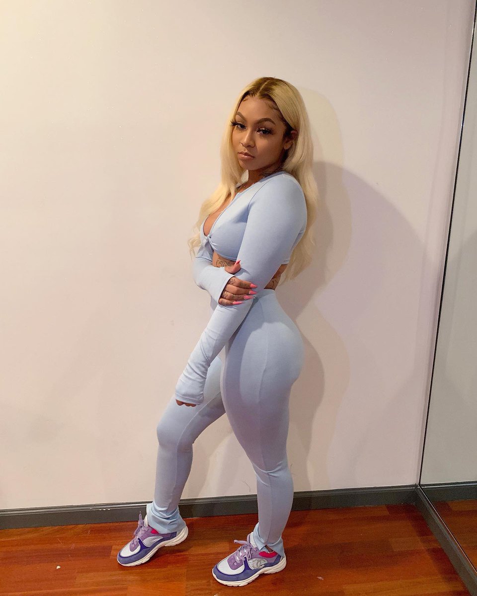 CubanDaSavage's tweet photo. 💕💤 https://t.co/4Tz1nqKEhS