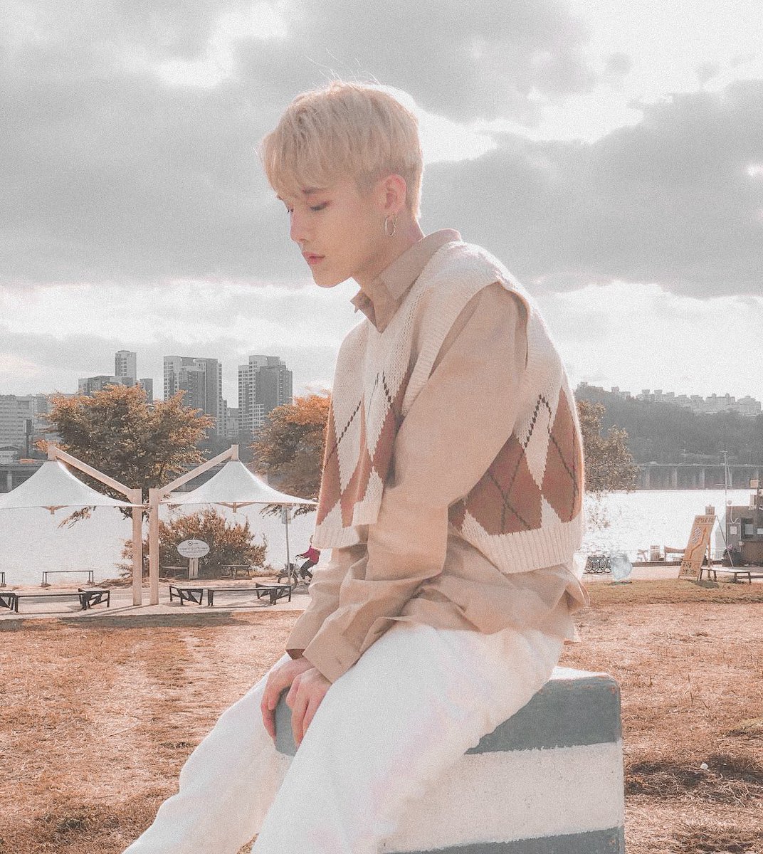 ultabcix's tweet image. ✨how to get this kind of filter for your photos using lightroom✨

a lightroom preset thread⤵️