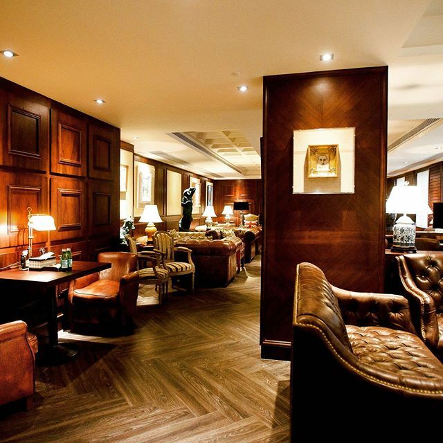 Greetings from Hong Kong 🇭🇰. There are still many truly great cigar lounges and clubs in Hong Kong.  If your in the city, you have to stop into a few.  #hongkong #cigarsociety #cigarlife #habanos #cigar #botl #sotl #cigars #cigaraficionado #luxurylifesty… ift.tt/2tOKLm8