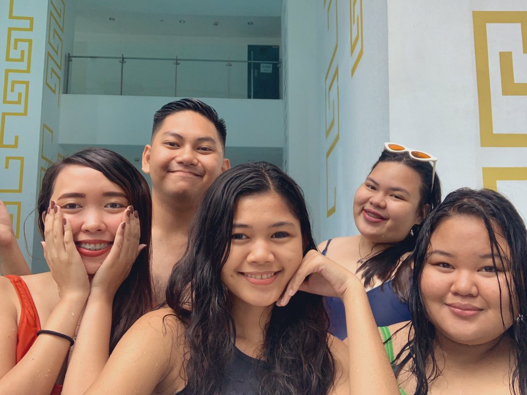 JBPhilippines's tweet photo. Meet the people behind JBPH team! We had our meeting and planned a lot of exciting things for y’all, Filipino Beliebers!

SEE YOU IN MARCH? 😉✨

#JBPH https://t.co/lFNqlCu6ij